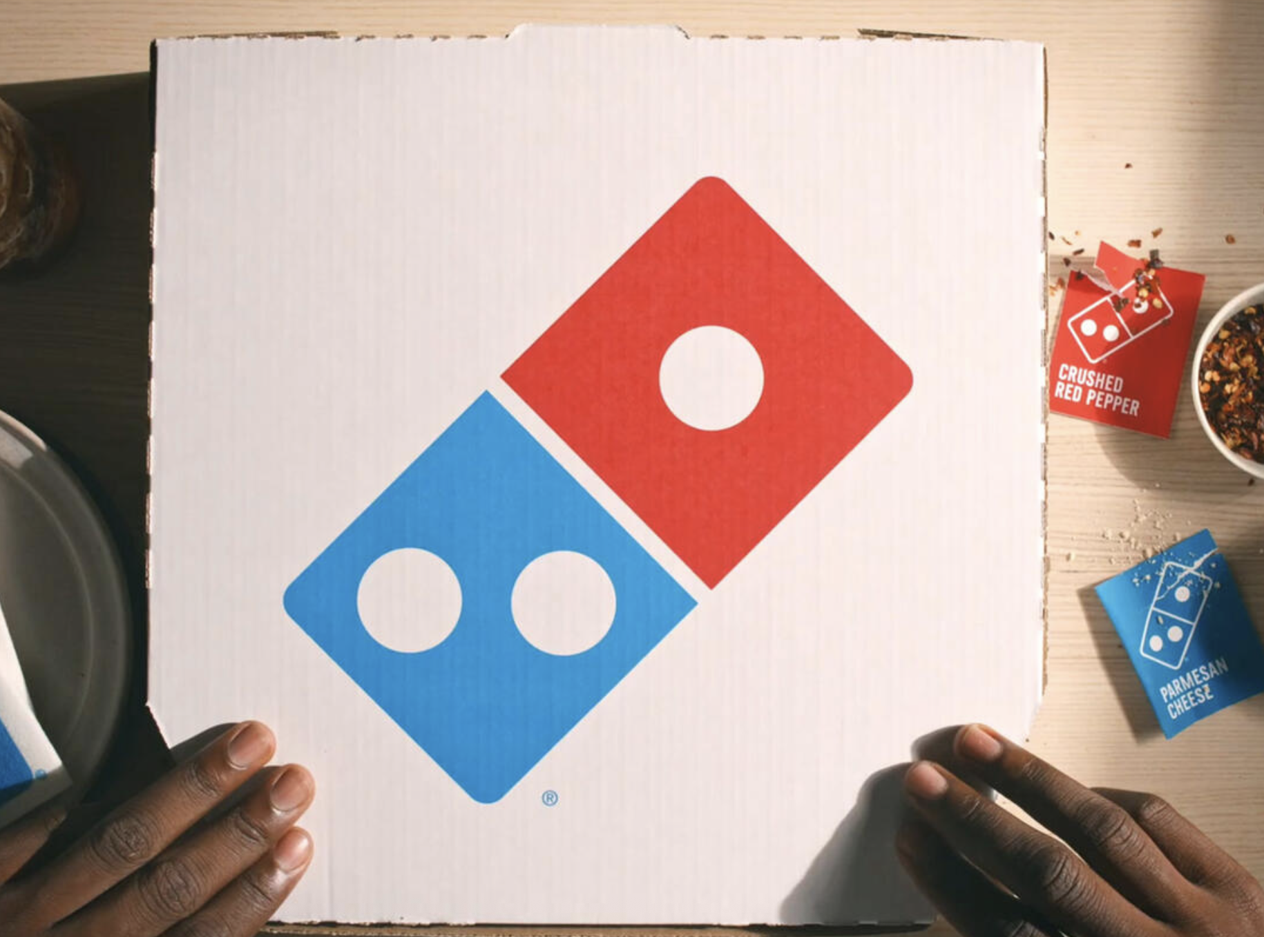 达美乐玩&ldquo;新&rdquo;： 凭logo到披萨盒都焕新成热门？